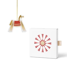 Елочная игрушка Farforite «Лошадка / Солнечный круг» в подарочной коробке, красная / золотая фото