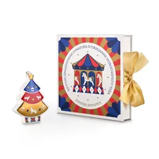 Елочная игрушка Farforite «Зеленая елочка / Зимняя ярмарка» в подарочной коробке, золотая / красная / зеленая фото