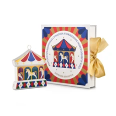 Елочная игрушка Farforite «Зеленая карусель / Зимняя ярмарка» в подарочной коробке, золотая / красная / зеленая фото