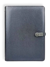 Ежедневник из искусственной кожи со встроенной зарядкой и флешкой фото