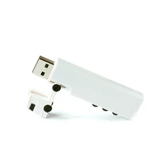 Флешка пластиковая 32 Гб Грузовик, белая фото