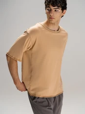 Футболка оверсайз унисекс Manevr Vozduh, бежевая фото