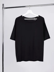 Футболка оверсайз унисекс Manevr Vozduh, черная фото