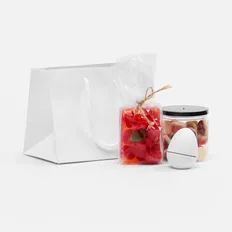 Набор Cream Berry: мармелад, бальзам для губ, мыло ручной работы, белый фото