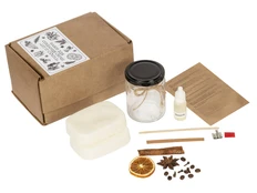 Набор для создания свечи Let it Candle: свечная масса, стеклянная банка, деревянный фитиль, держатель, ванильный ароматизатор, специи, ленточка для декора, белый / бежевый фото