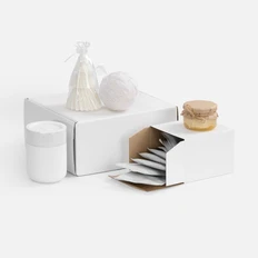 Набор Dropwise: кружка, вязаный шарик, свеча, крем-мед, кофе в дрип-пакете, белый фото