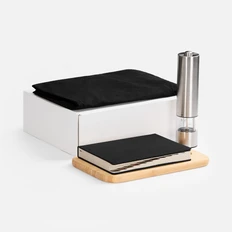 Набор Hungrig: электрическая мельница для специй, фартук, ежедневник полудатированный, доска разделочная, черный фото