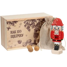 Набор «Как по щелчку»: орехокол «Щелкунчик», орехи, красный / крафт фото