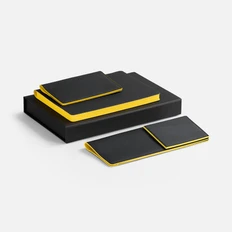 Набор Multimo Maxi: ежедневник недатированный, обложка для паспорта, чехол для пропуска, черный / желтый фото