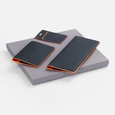 Набор Multimo Simple: дорожный органайзер, обложка для паспорта, чехол для пропуска, черный / оранжевый фото