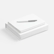 Набор Nebraska Flex: ежедневник недатированный, ручка шариковая, белый / серебристый фото