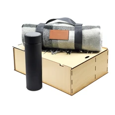 Набор подарочный «Айзек»: плед акриловый Glama, термос Indy, черный фото