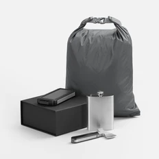 Набор Pragmateam: внешний защищенный аккумулятор 10000 mAh, мультитул, фляжка, водонепроницаемый мешок, серый фото