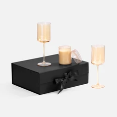 Набор Wine and Shine: два бокала для вина, ароматическая свеча, бежевый фото