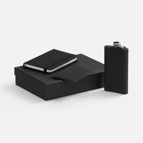 Набор Beatum Bene: блокнот, фляжка, чехол для карты, черный - фото № 1 Набор Beatum Bene: блокнот, фляжка, чехол для карты, черный - фото № 1