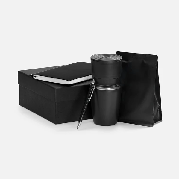 Набор Kroom Coffee: кофеварка, кофе, ежедневник, ручка шариковая, черный - фото № 1 Набор Kroom Coffee: кофеварка, кофе, ежедневник, ручка шариковая, черный - фото № 1