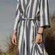 Халат из переработанного хлопка Vinga Ornos, белый / синий - фото № 5