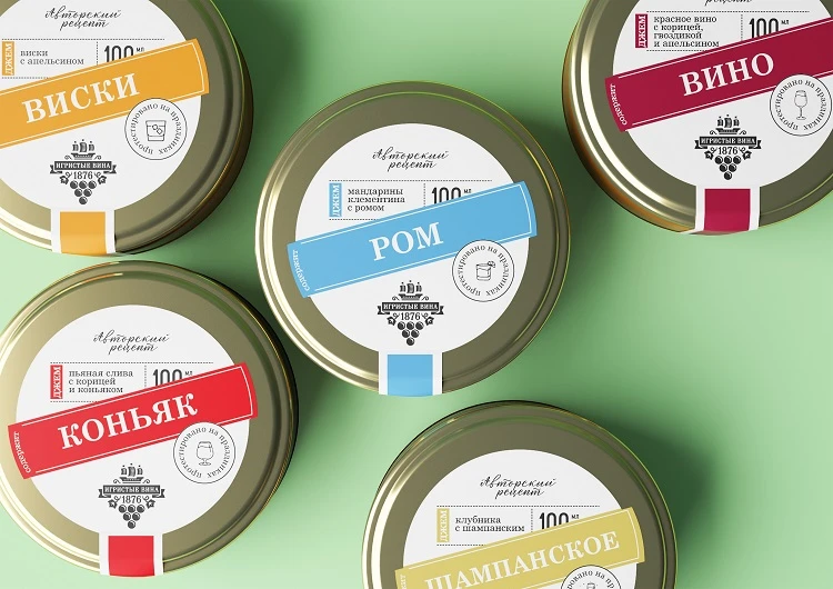 Sparkling wine. Jam